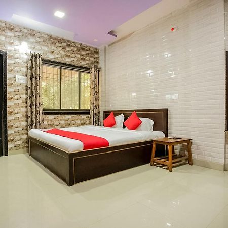 Oyo 63030 Mhatre Farm & Resort Chinchani Exterior foto